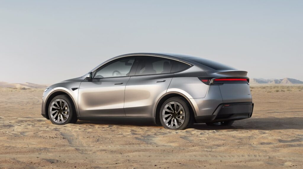 tesla model y premium 7 posti