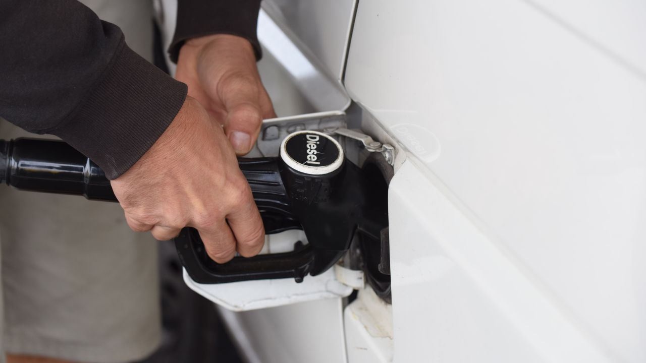 Auto diesel: conviene ancora? Quello che devi sapere (oltre al prezzo del gasolio!) prima di comprarne una