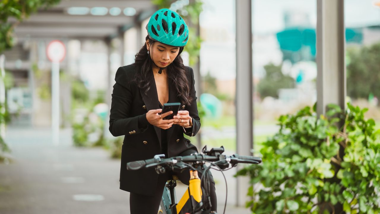 Se fornisci l&rsquo;e-bike ai tuoi dipendenti &egrave; welfare: puoi dedurre i costi (ma non detrai l&rsquo;Iva)
