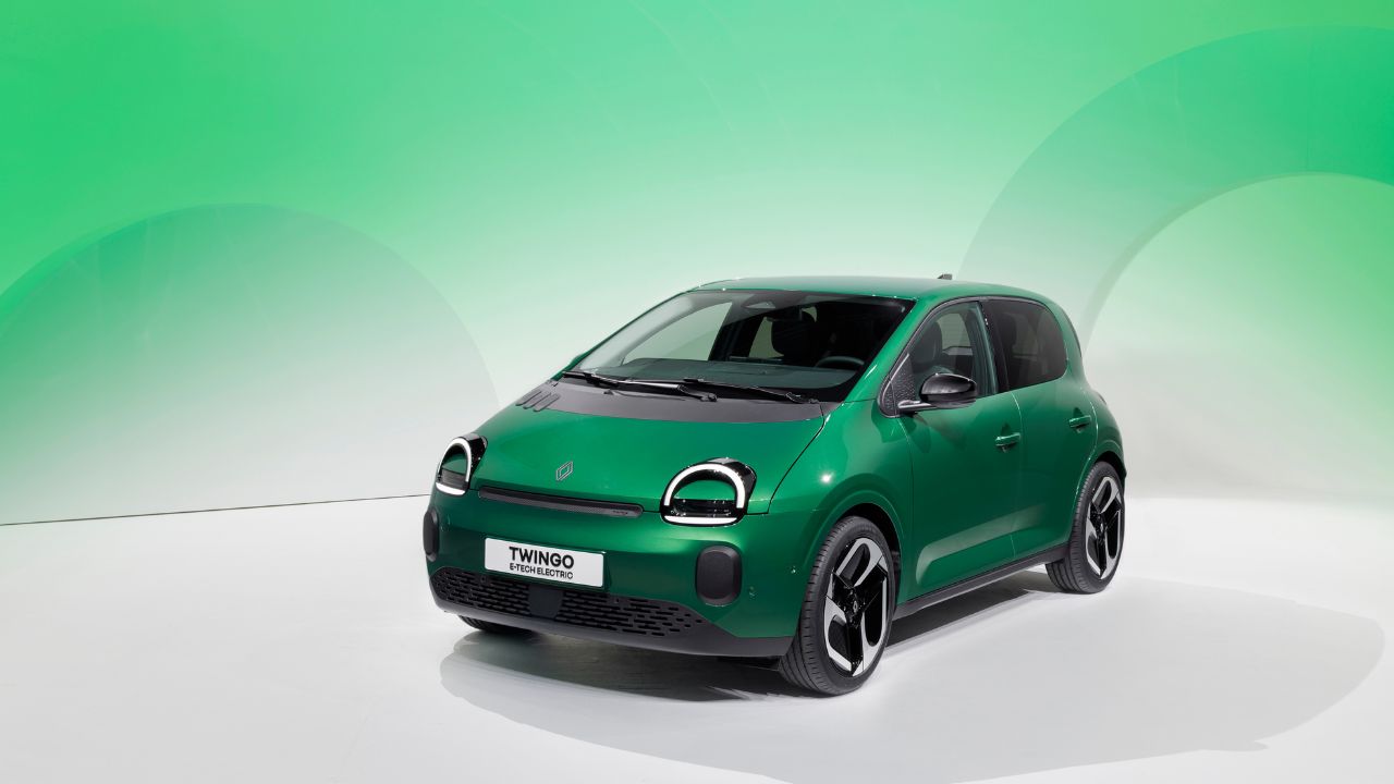 Renault Twingo è l’auto più bella di tutte, ha battuto persino una Ferrari