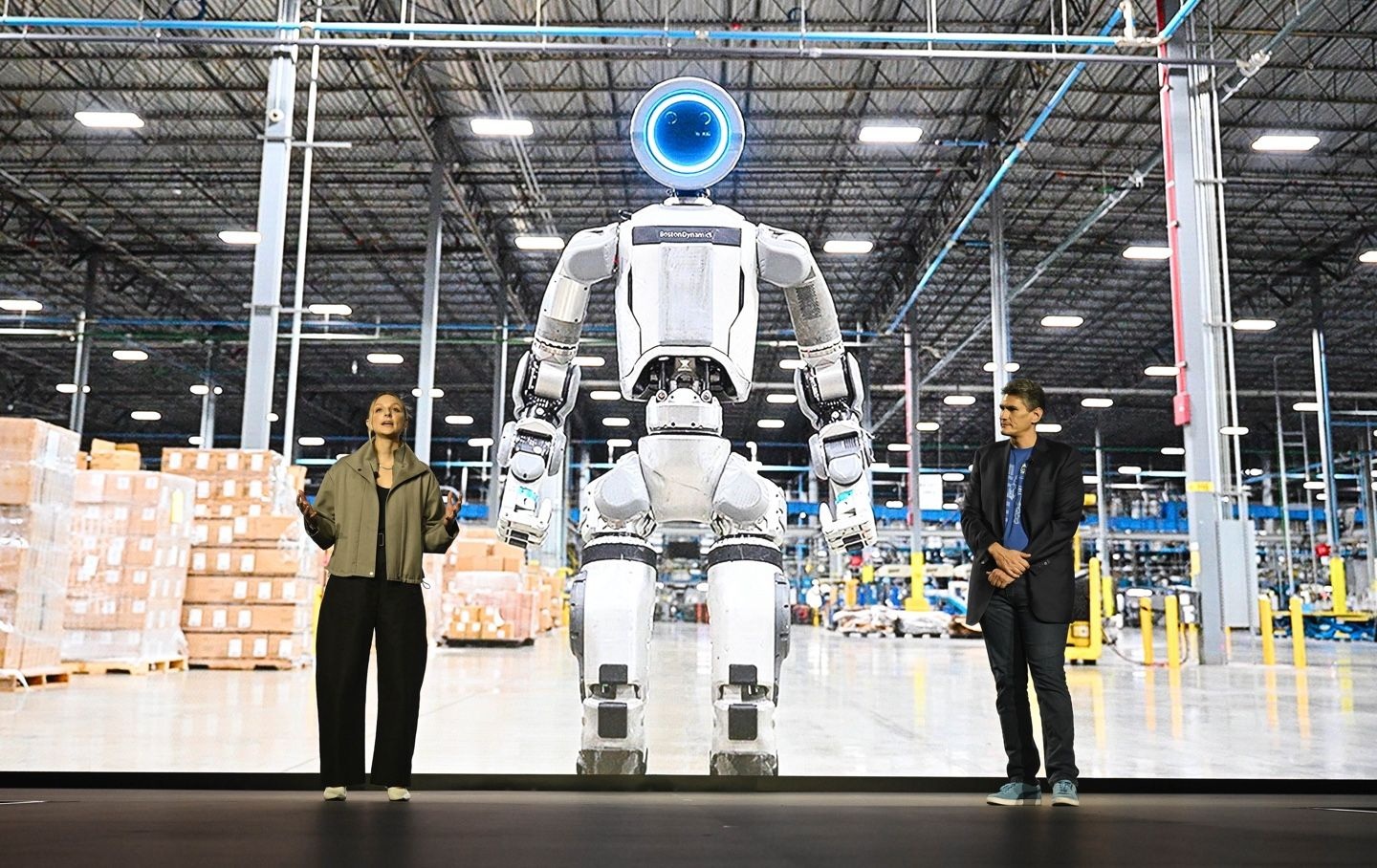 Per la prima volta l’automotive sciopera contro i robot