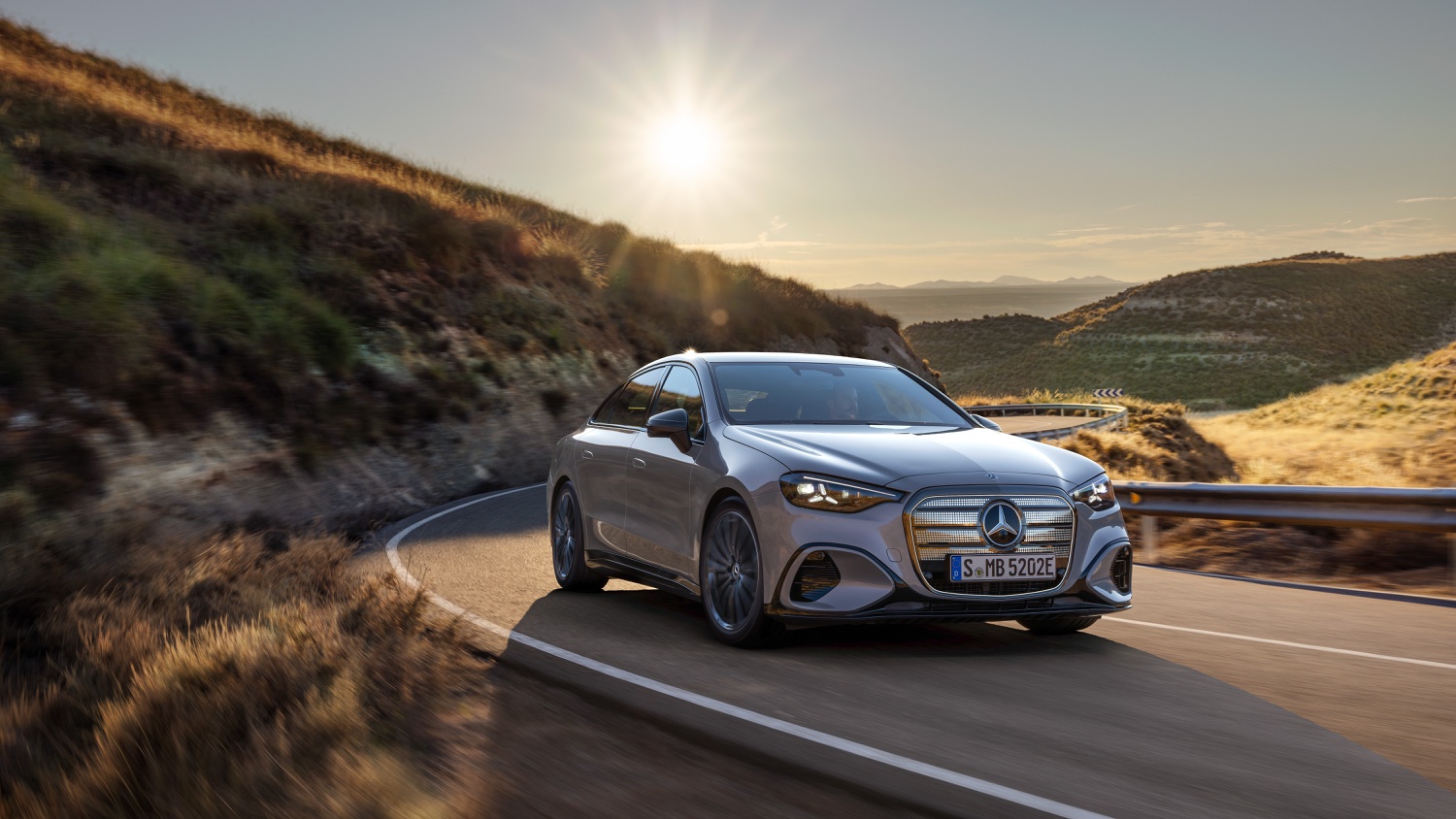 mercedes classe c elettrica prestazioni