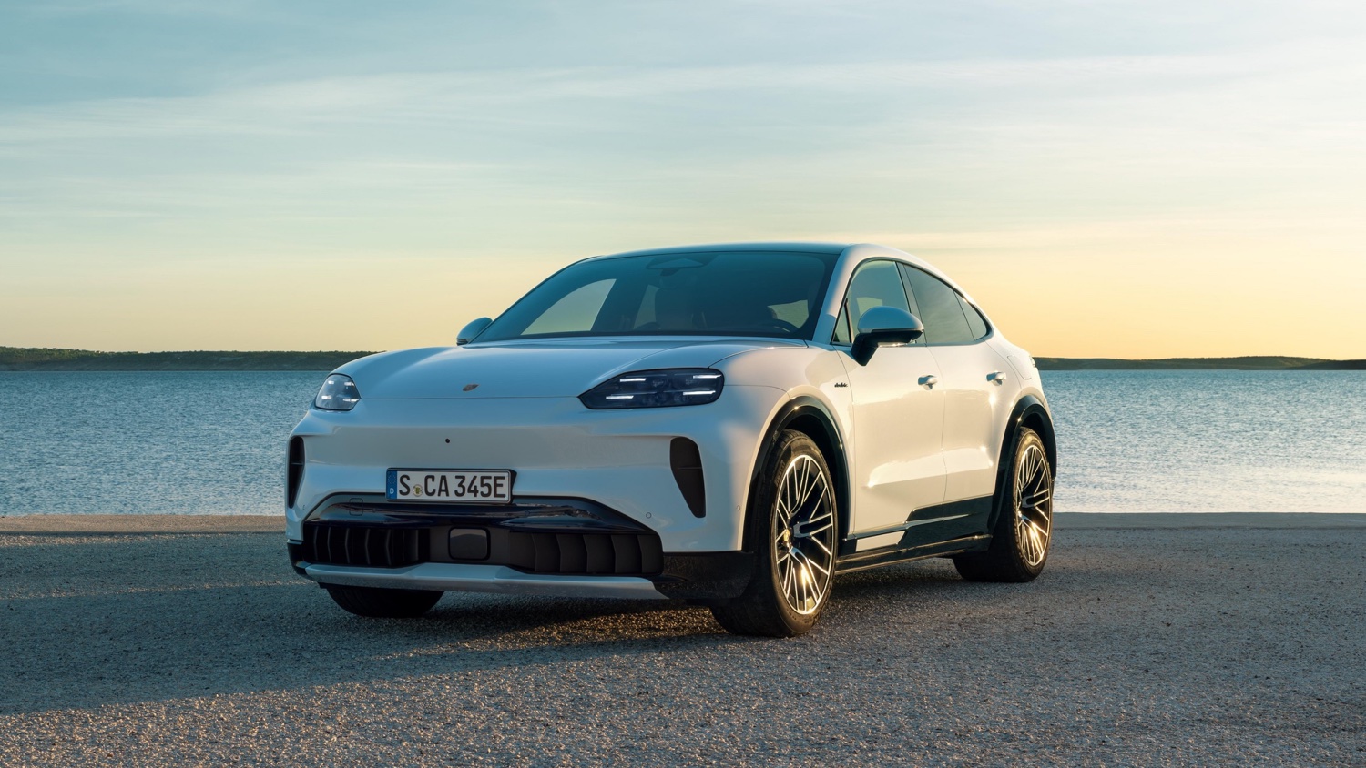 Questo suv Porsche è convinto di somigliare alla 911: eresia o realtà?
