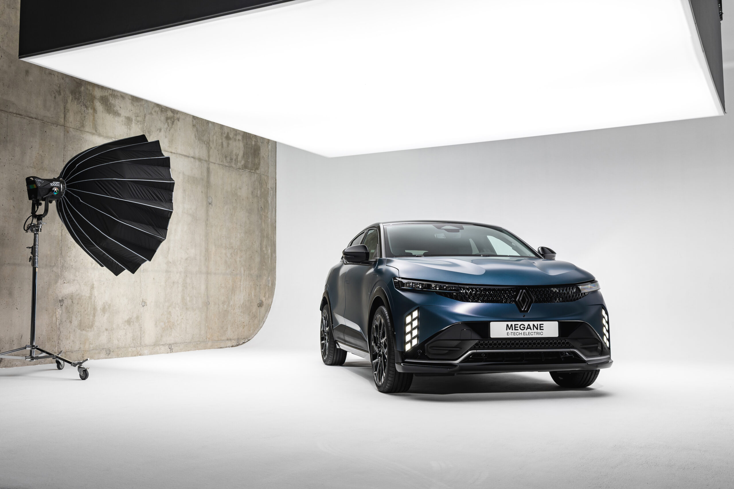 Renault Mégane E-Tech Electric, l’elettrica compatta diventa più matura