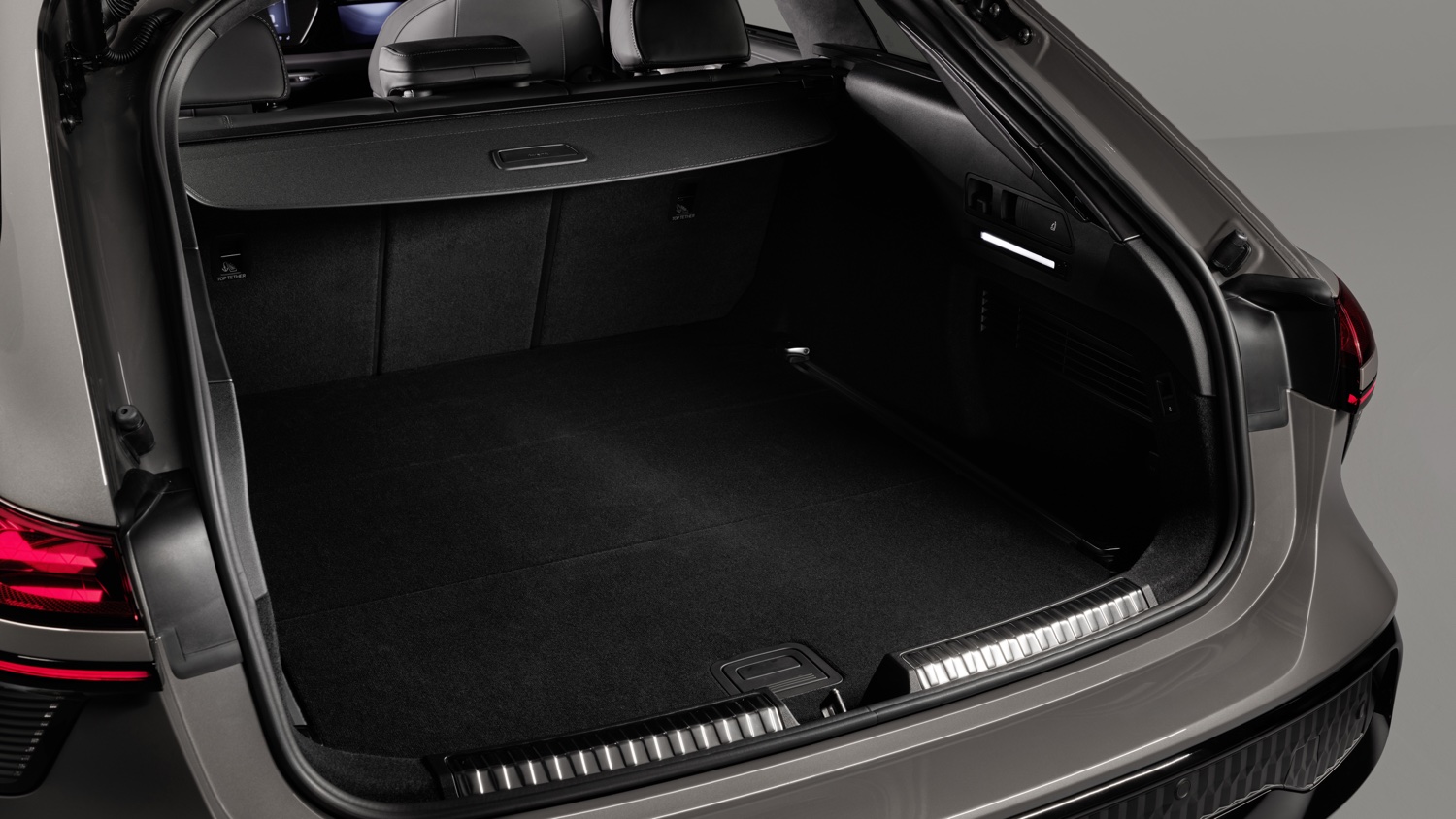 audi a6 allroad 2027 bagagliaio