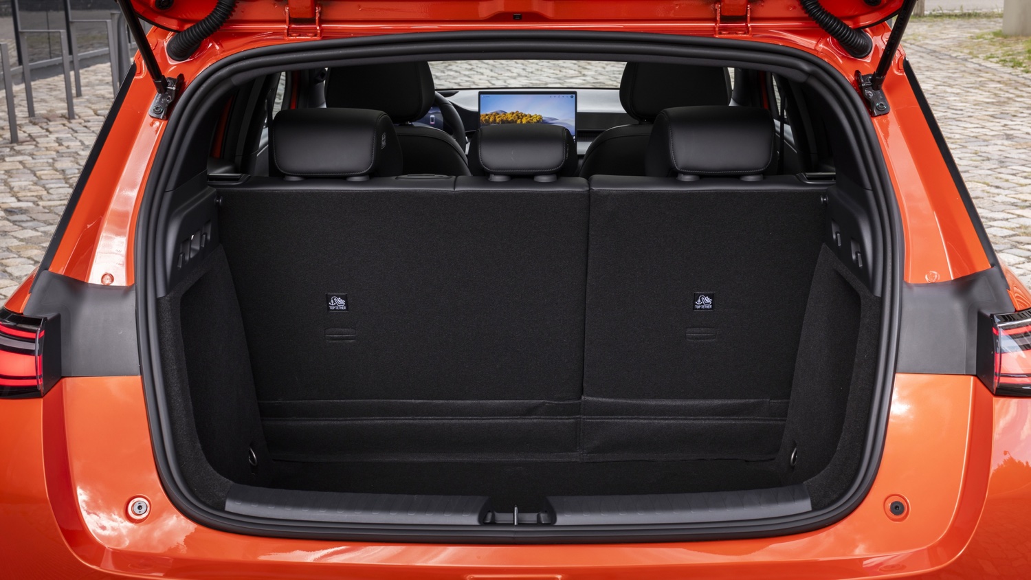 byd dolphin g ibrida bagagliaio