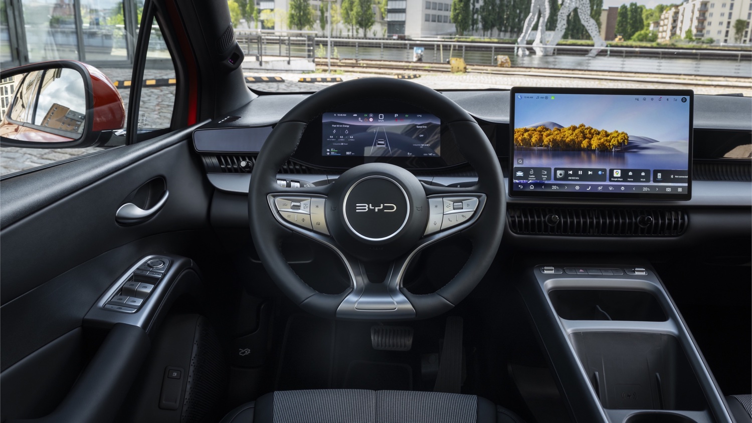byd dolphin g ibrida interni