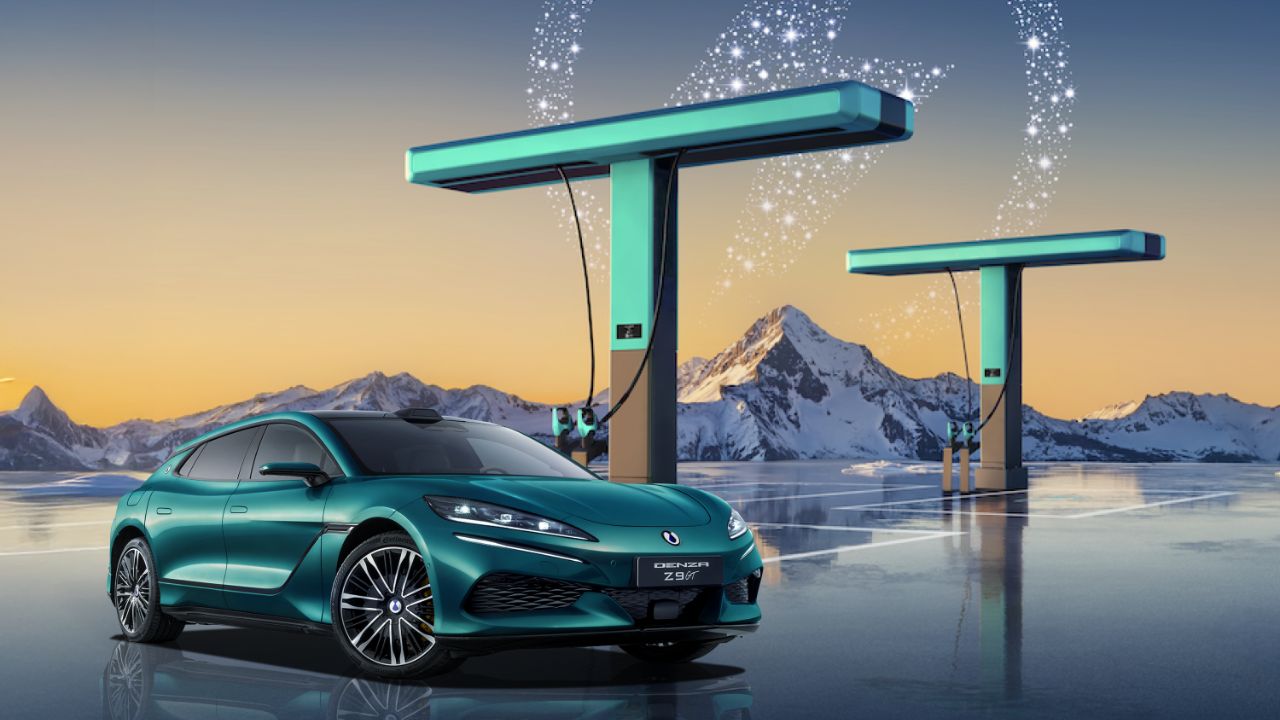 359km percorribili con soli 5 minuti di ricarica: ecco come funziona il nuovo Flash Charging di BYD