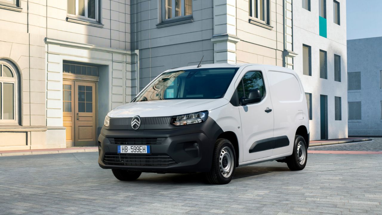 Citroën Berlingo First: caratteristiche e motori del nuovo van compatto (ma spazioso!)