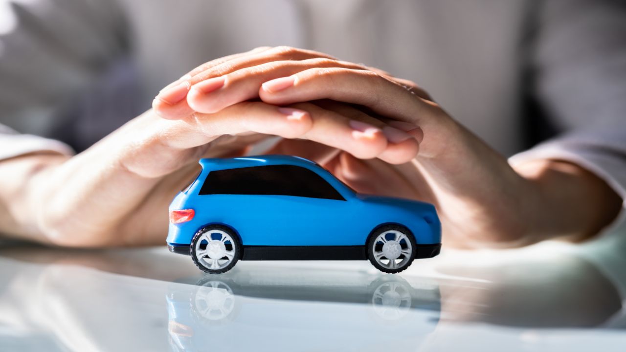Le polizze auto italiane sono le pi&ugrave; care d&rsquo;Europa, e finiscono sotto indagine