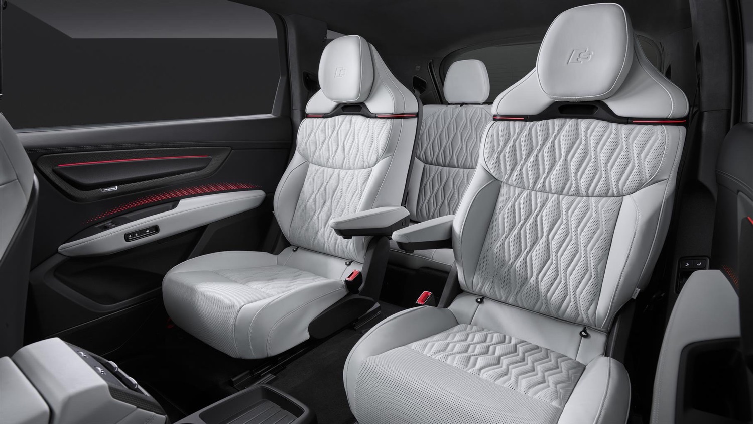 audi q9 sedili posteriori