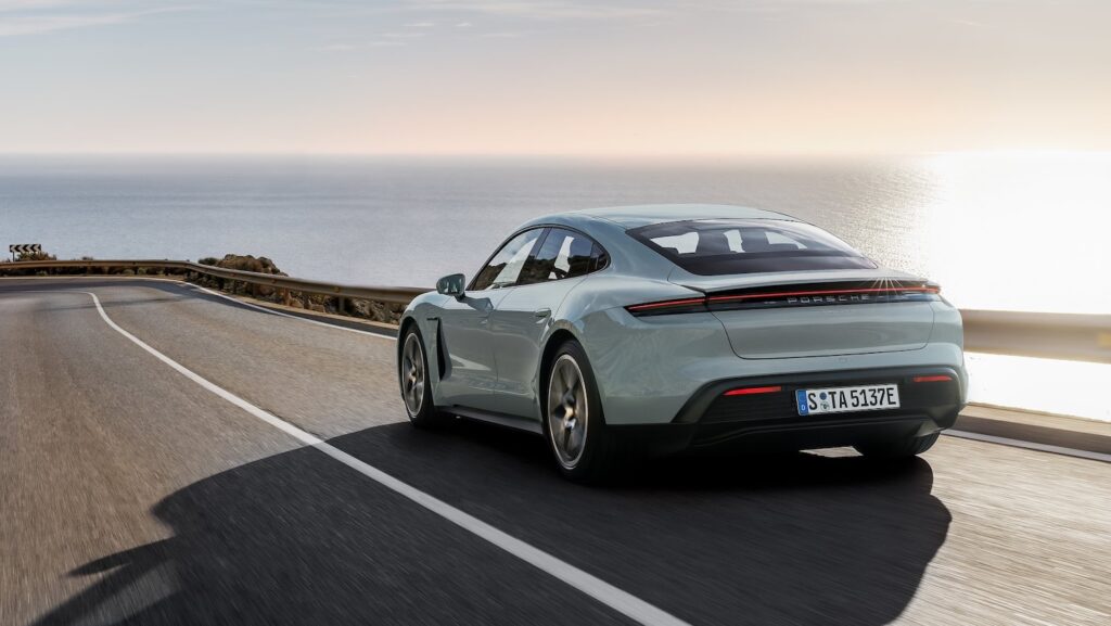 stop produzione porsche taycan 2030