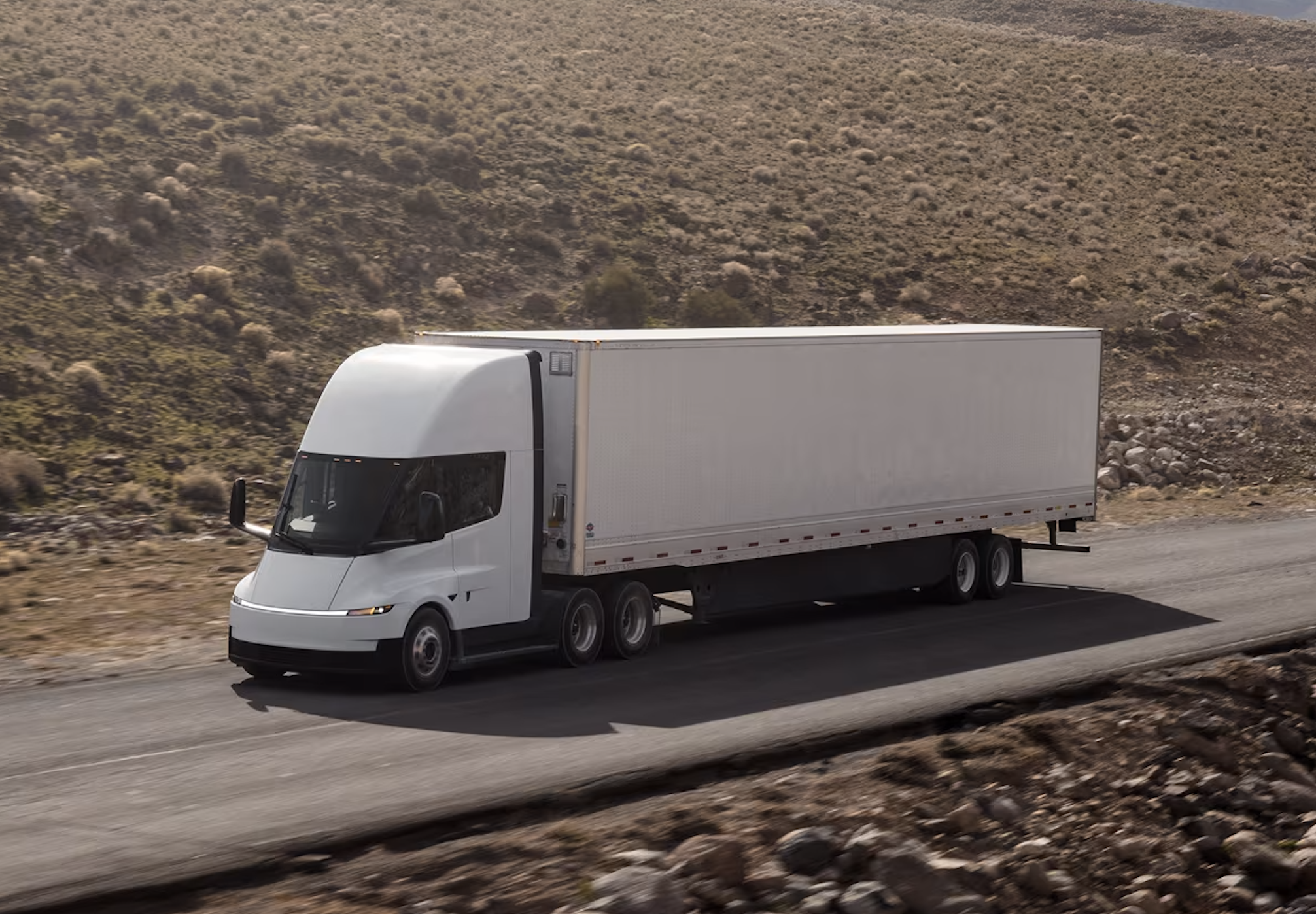 Tesla Semi arriva in Europa: fino a 800 km di autonomia per il camion elettrico