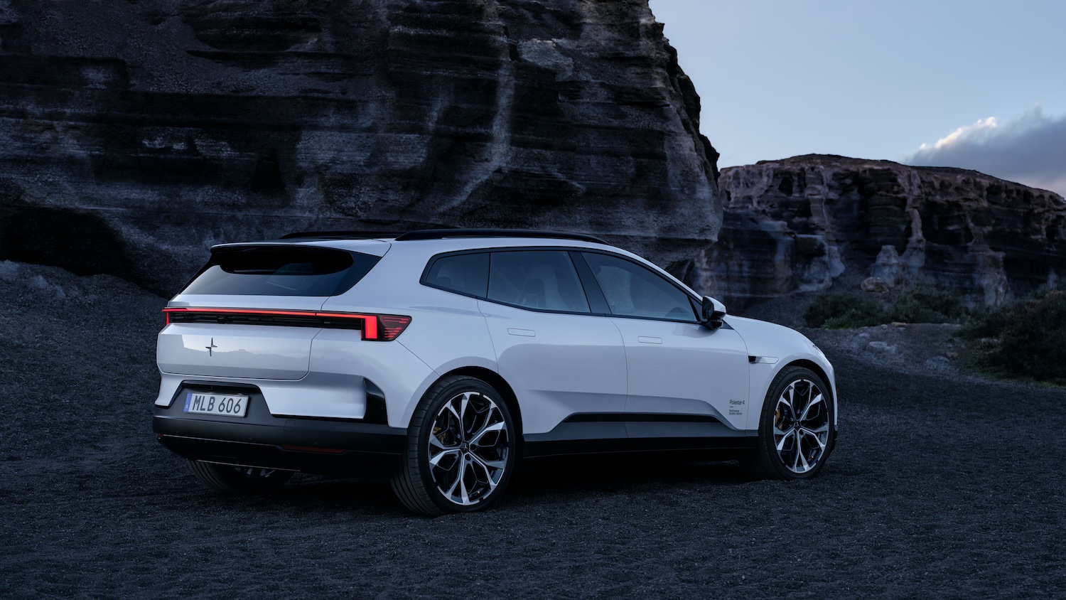 polestar 4 suv autonomia e batteria