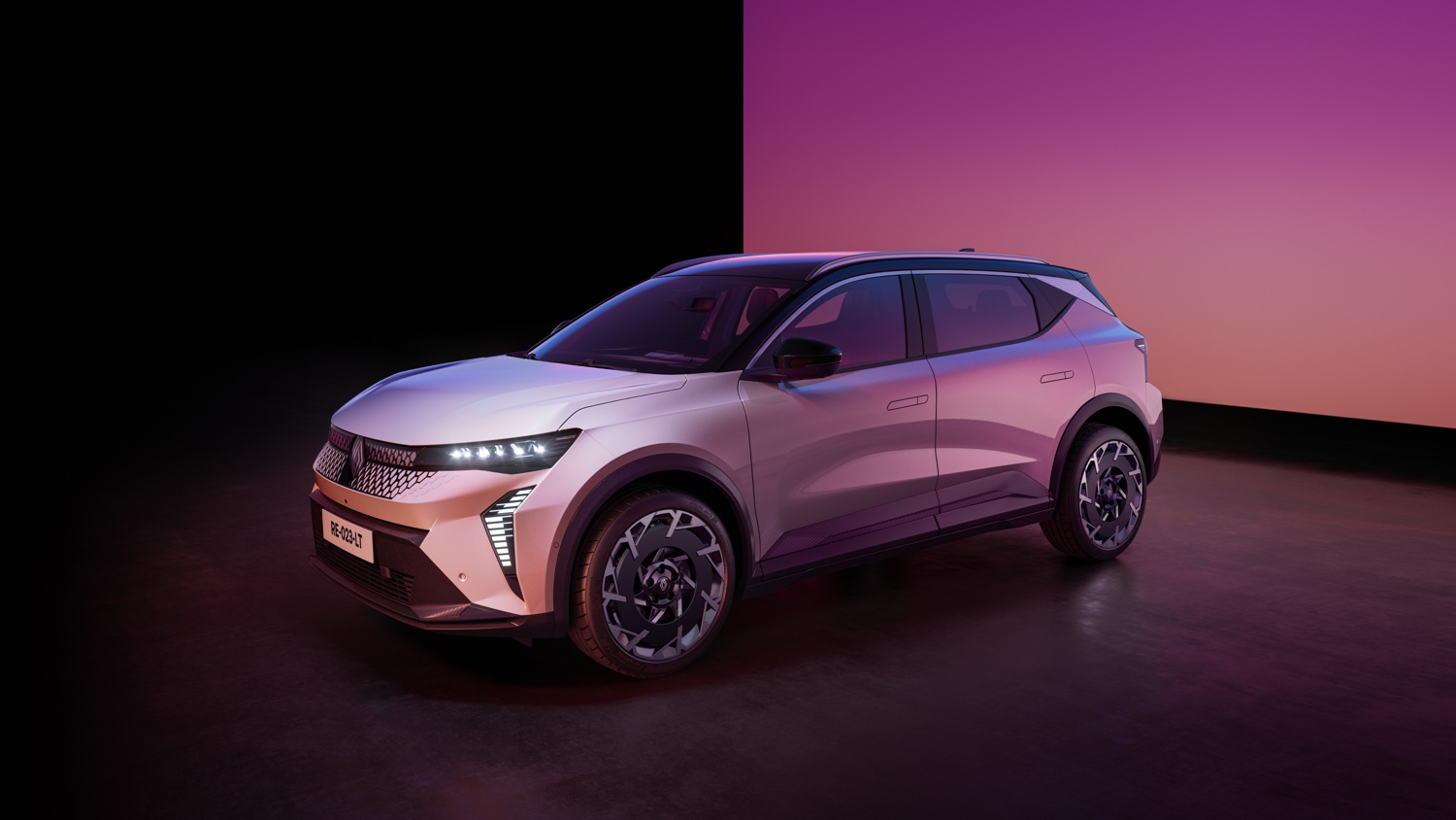 renault scenic elettrica 2026 costa molto meno