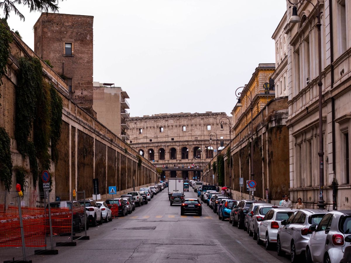Nella Ztl di Roma non si entra più neanche per lavoro, ma il Tar si oppone