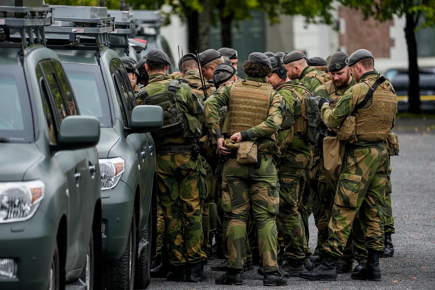 Le auto a noleggio “spiano” le esercitazioni militari, il caso in Norvegia