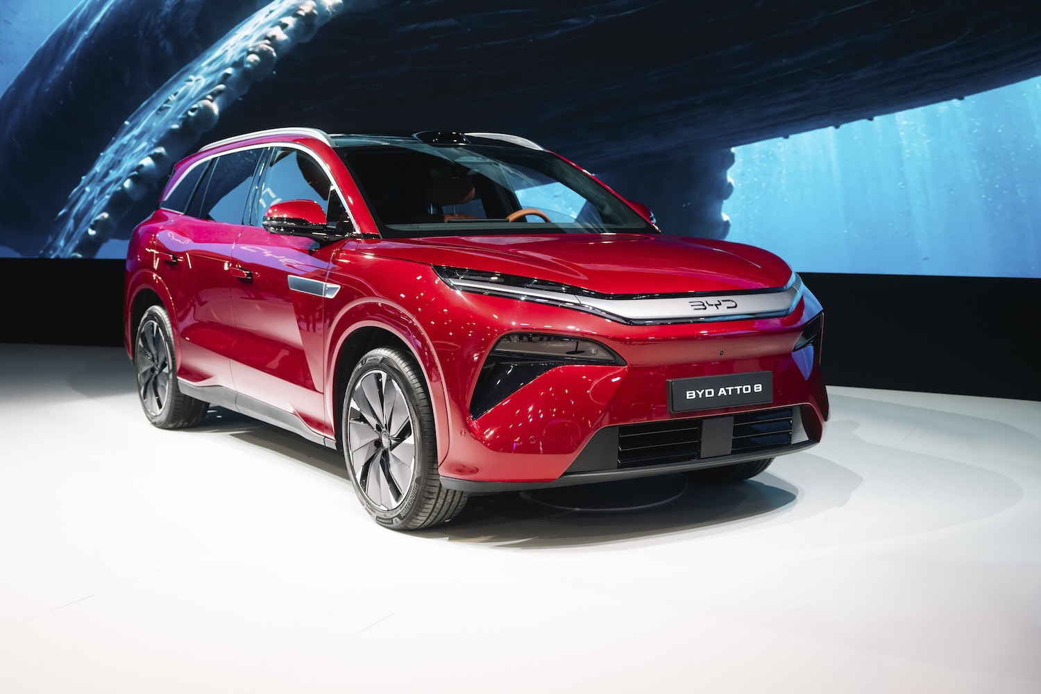 byd atto 8 autonomia