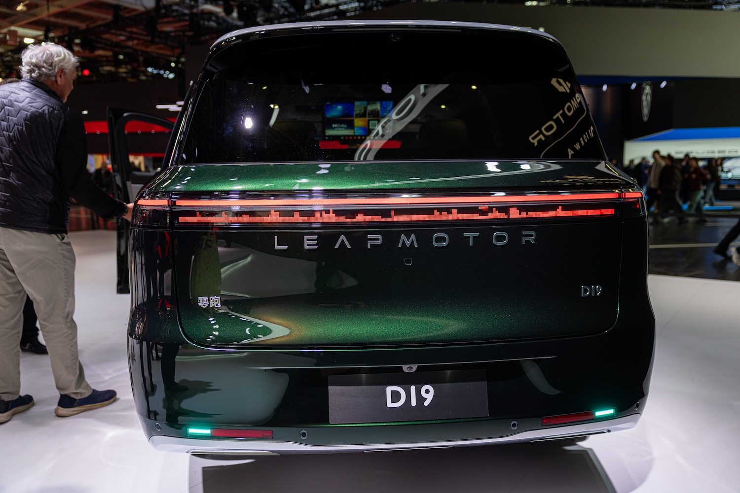 leapmotor d19 al salone di parigi 2026-3