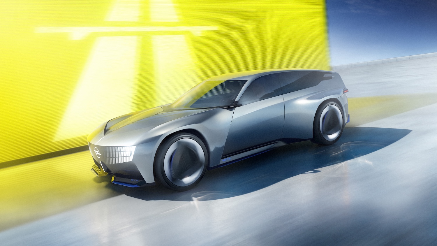 Opel STX Concept, al Salone di Parigi 2026 con la coda di una Ferrari del passato