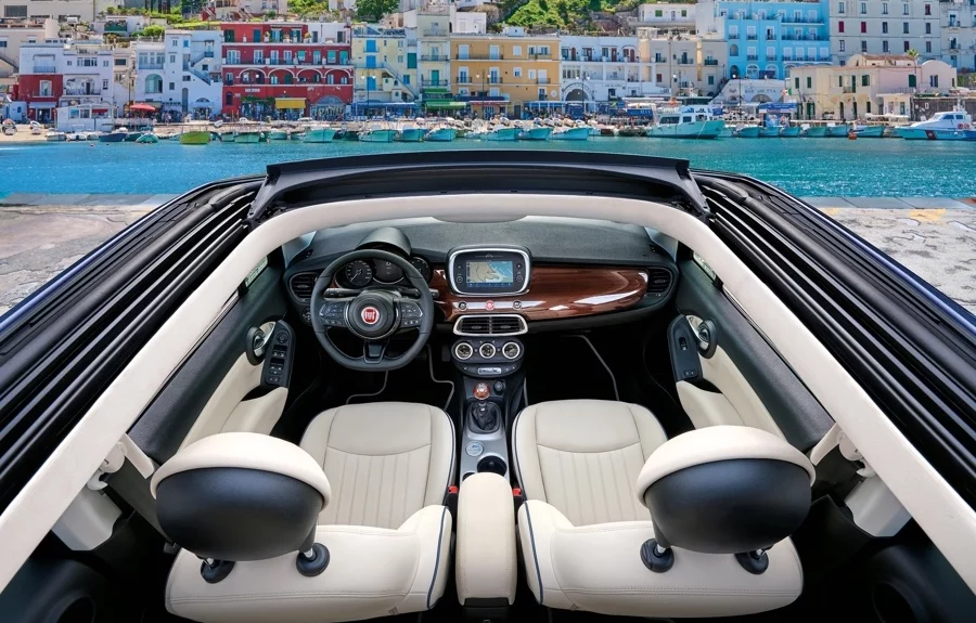 Interni di Fiat 500X Yachting
