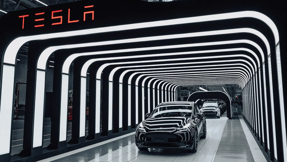 Tesla abbassa il prezzo di Model 3 e Y: 12.500 e 5.000 euro in meno