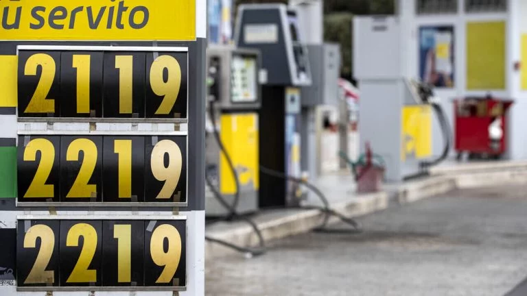 Prezzi carburante: partono le ispezioni dell’Antitrust