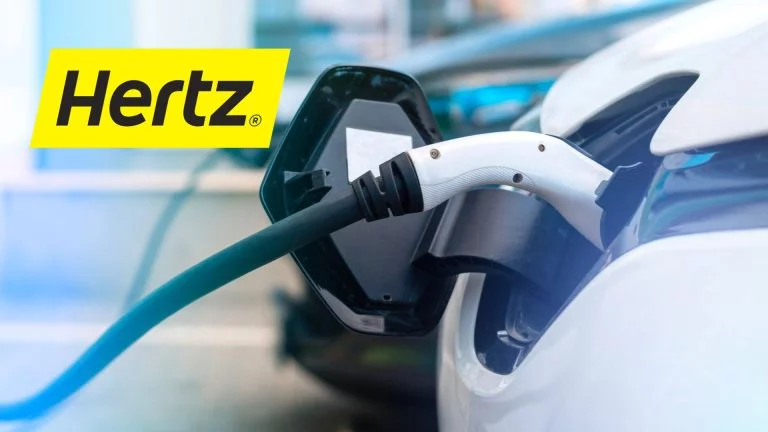 Il ritorno di Hertz alla benzina: costi elevati spingono all’abbandono dell’elettrico